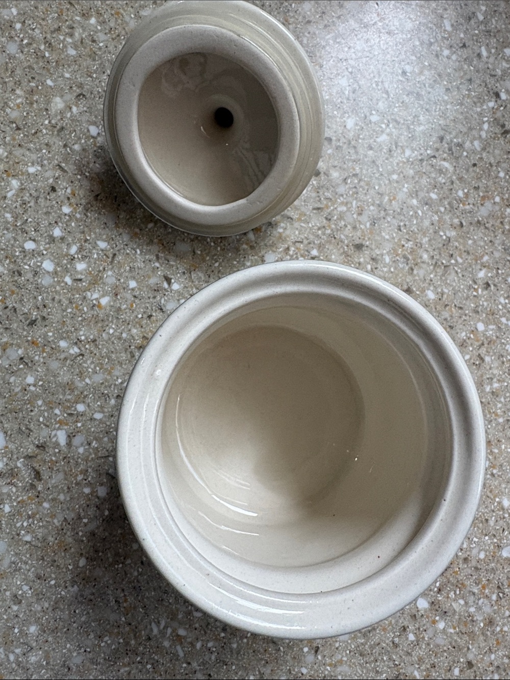 Pier 1 Imports Toscana Yellow/Blue Hand Painted Ceramic Spice Jar w/Sealing Lid - Picture 5 of 9